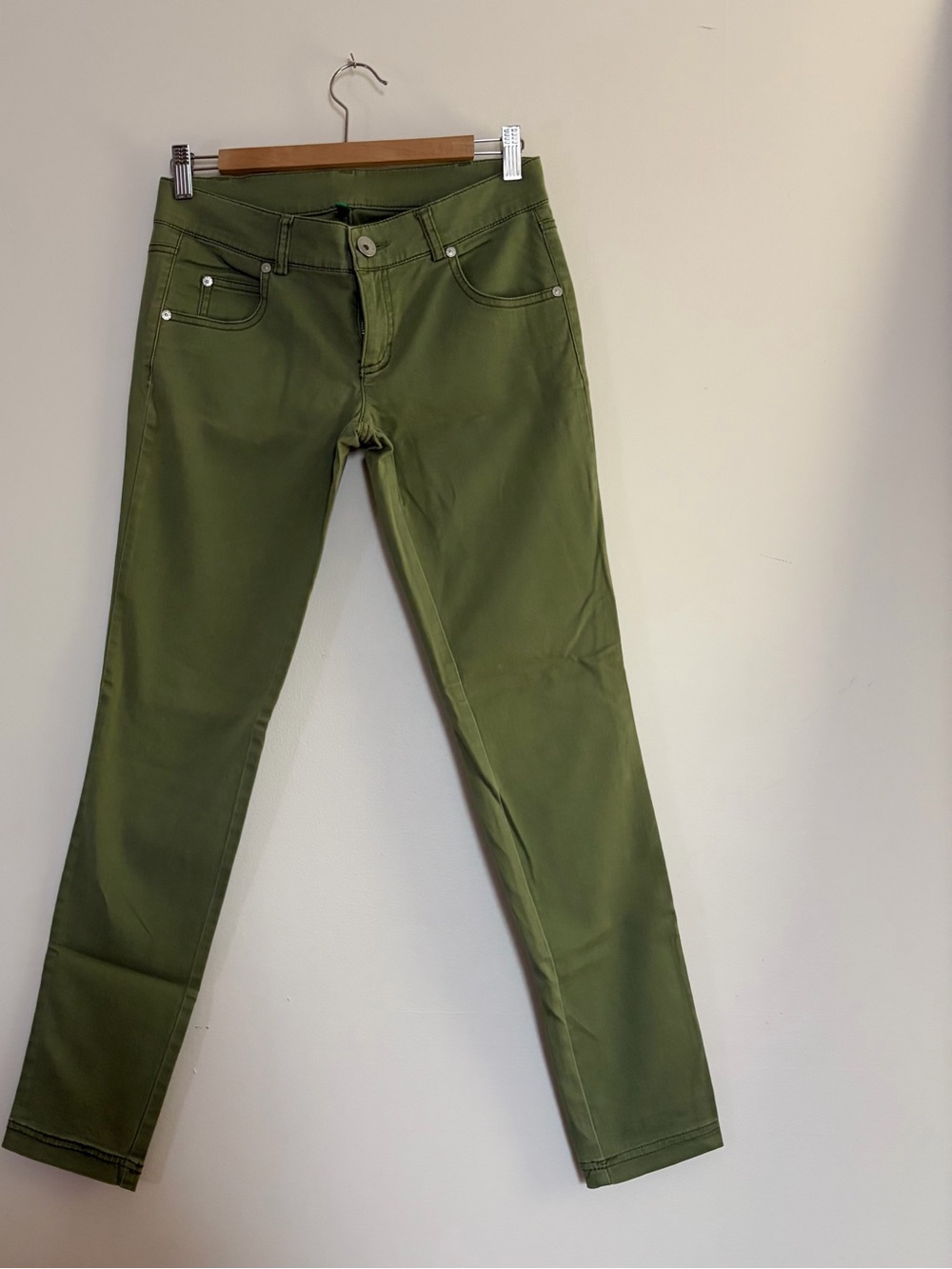 United Colors of Benetton green pants